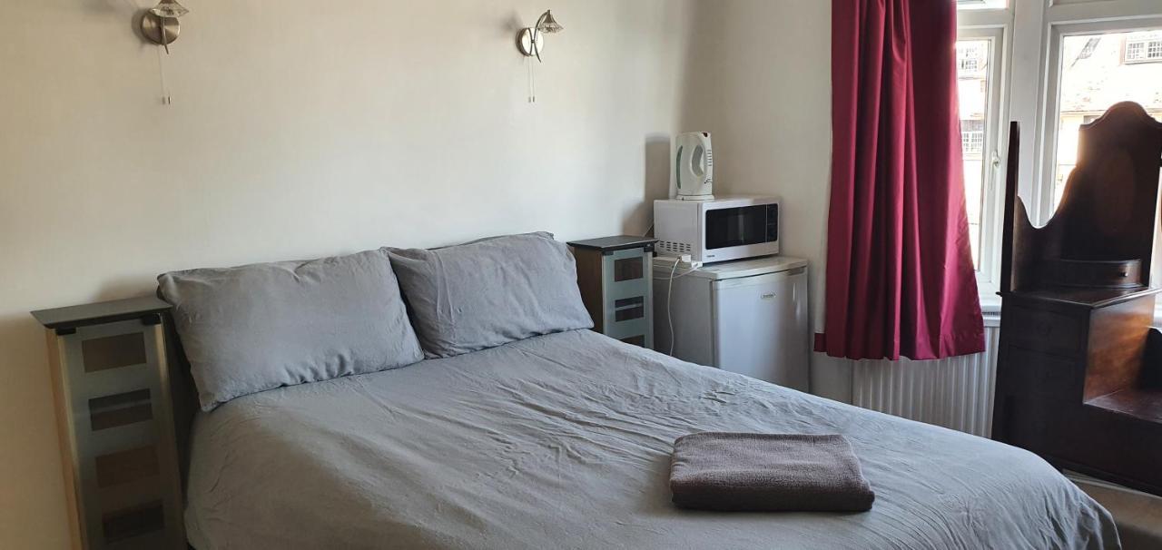 Private Rooms Just 19 Minutes From Central London Northfleet Экстерьер фото